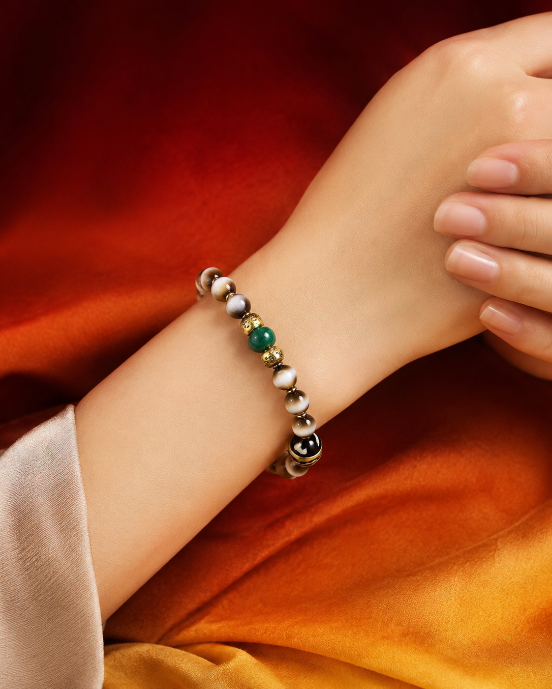 Bhaisajyaguru Dzi & Eye-Agate Bracelet